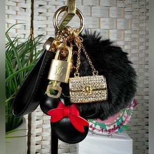 Authentic Louis Vuitton Lock & Key #315 w/Unbranded KeyChain